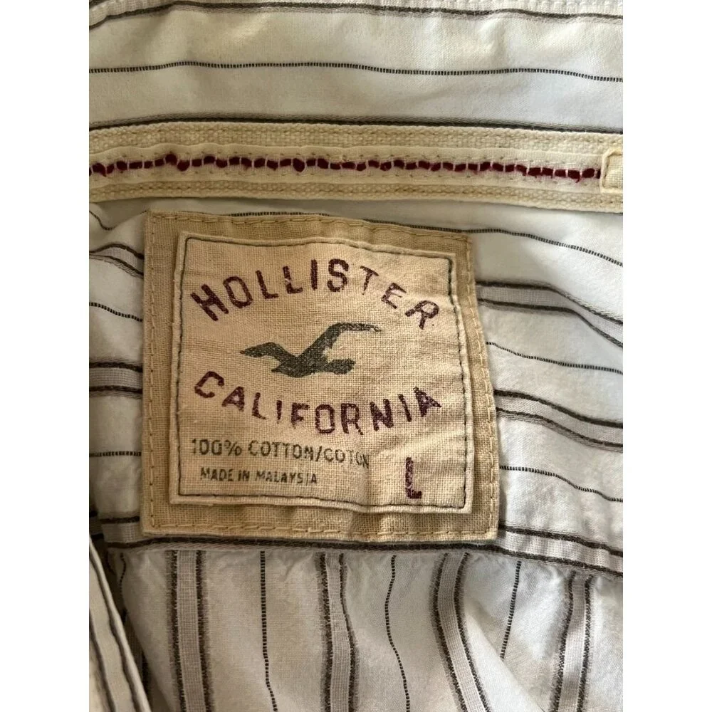 Hollister California Mens Button Up Shirt White Red Size Large Striped‎ Collared